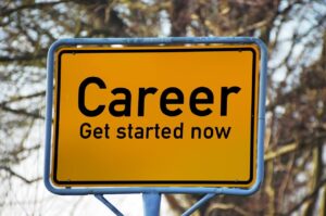 Read more about the article Why Career Counselling is Important in this Competitive Era?